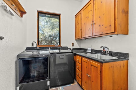 Ranch House washer and dryer