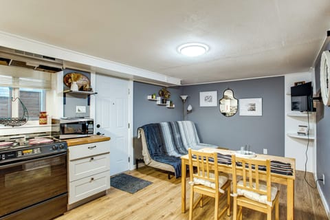 Living Area | Sleeper Sofa | Flat-Screen TV | Dining Area