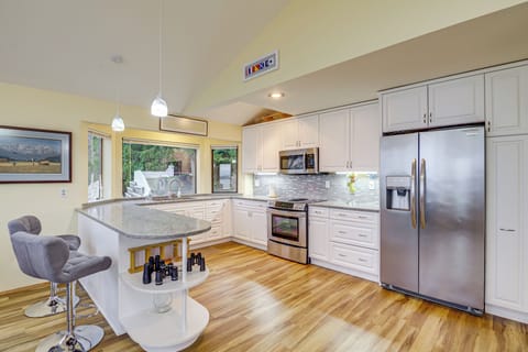 Kitchen | Cooking Basics | Main Level