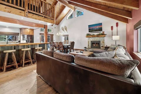 Rustic Ridge Manor-105