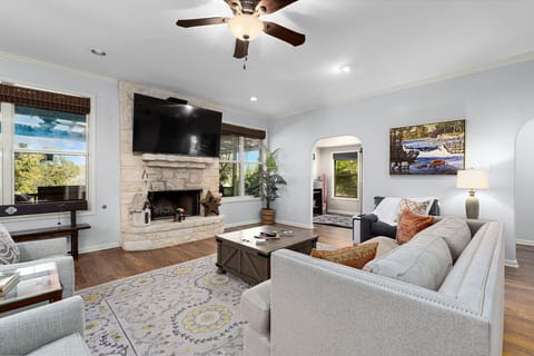 Modern comfort with plenty of space to relax.