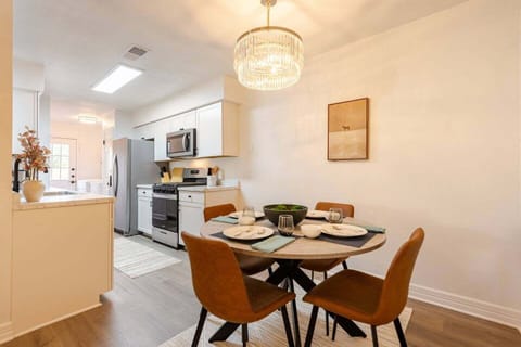 Architecture, Building, Dining Room, Dining Table, Furniture