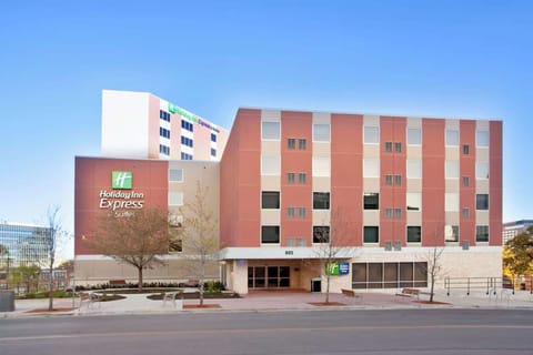 Street view of Holiday Inn Express &amp; Suites Austin Downtown-University