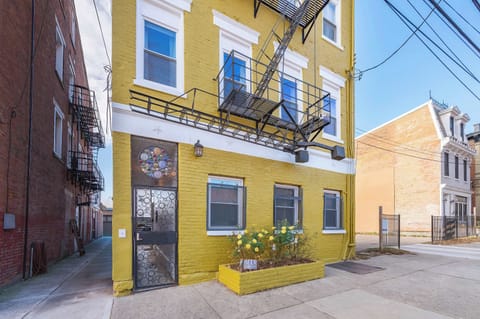 Charming historic OTR building with a private entrance and unbeatable walkability.