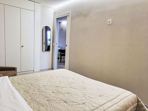 Bathroom, Interior Design, Plumbing Fixture, Flooring, Mirror, Floor, Tap, Sink, Tile, Plumbing