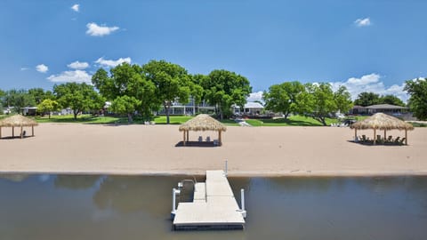 Big Backyard with Beach & Lake Access