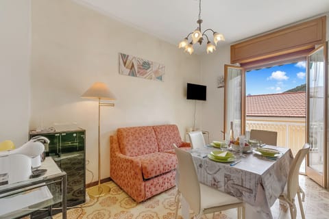 Living and dining room