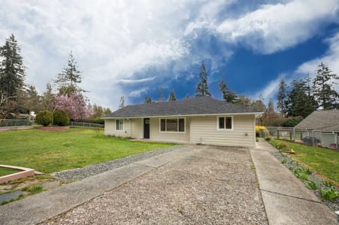 Private single-story home with a spacious yard—perfect for a quiet and relaxing stay.