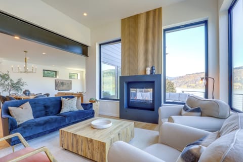 Hood River Vacation Rental | 5BR | 4.5BA | 3,230 Sq Ft