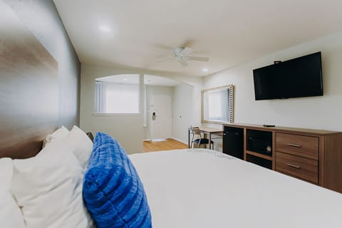 Bedroom. Interior and views may vary based on location and availability.