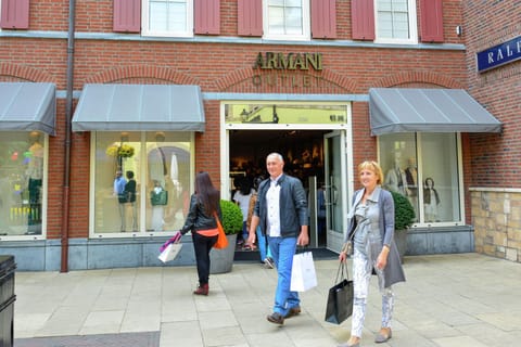 Region [summer] (>5 km)