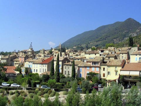 Region [summer] (>5 km)