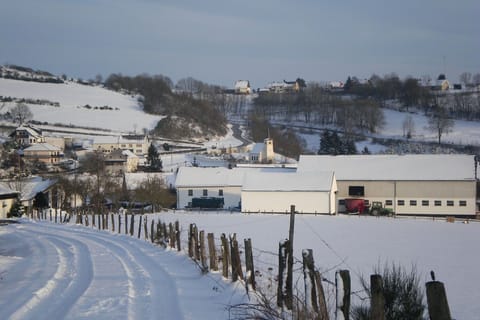 Surroundings [winter] (1-5 km)