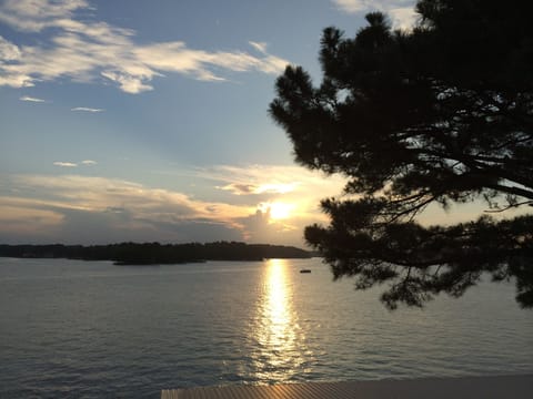 Front row seats to fireworks on Memorial Day, 4th of July & Labor Day!