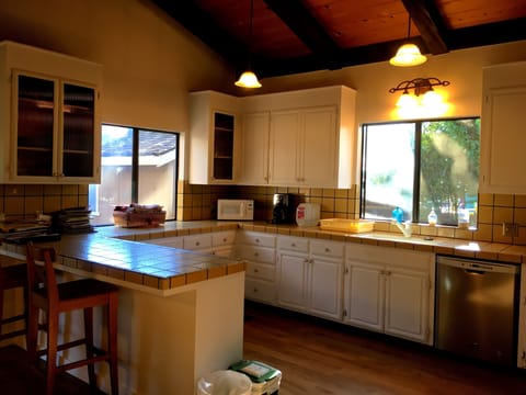 Upgraded kitchen. New floor.
