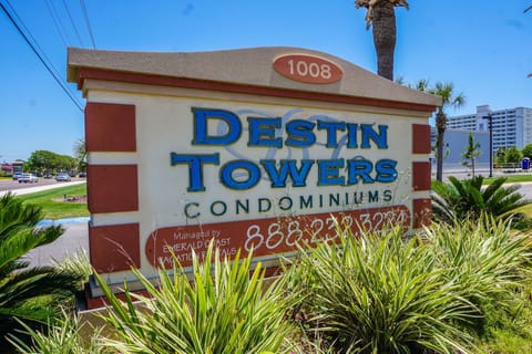 Destin Tower's Street Sign