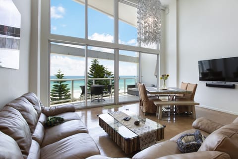 Living Room Coffe and Dining Table 
Sea View