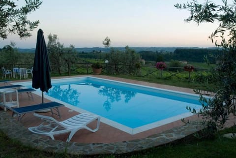 The Swimming-Pool & Park. REALLY ONLY TO BE USED BY GUESTS RENTING "LINDA"