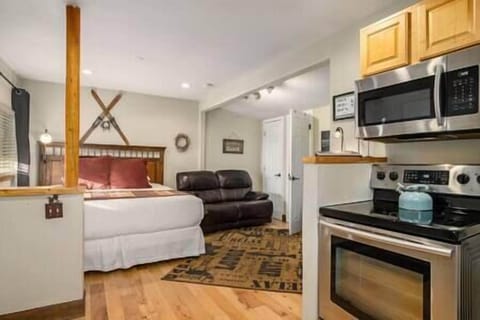 a7caa568-752b-4c43-a406-a596d58a9d7e