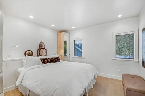 Bedroom with King & En Suite Bathroom