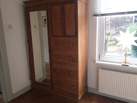 Additional wardrobe space in small sitting room
