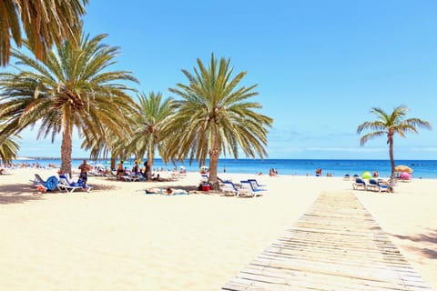 Beach nearby, beach towels