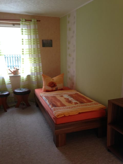 2 bedrooms, cribs/infant beds, WiFi, bed sheets