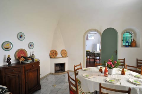 Dining room - 10-seats-table