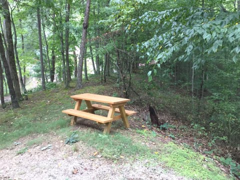 Picnic table