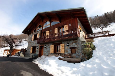 Chalet facade