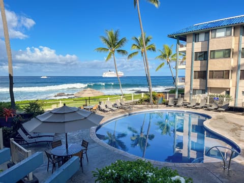 Outdoor pool, a heated pool