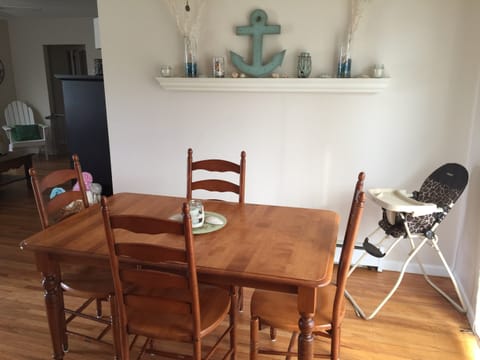 Dining room. Additional table leaf to expand table. Addi’tl folding chairs too