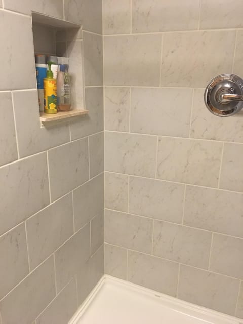 Shower, towels, shampoo
