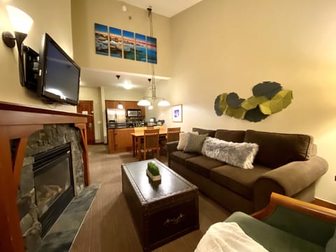 Living area | LED TV, fireplace, video games, DVD player