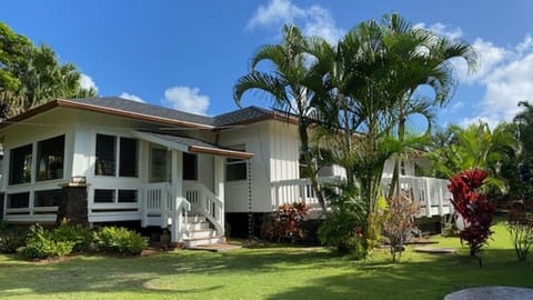 Poipu Beach Rentals - Poipu Hana Hou Hale & Ohana