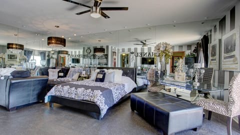 Chanel Room with Queen Bed