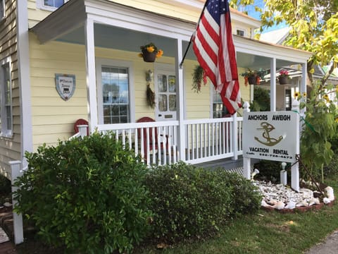 Historic Old Town Beaufort Home dating  back to 1869  moved from Shackelford