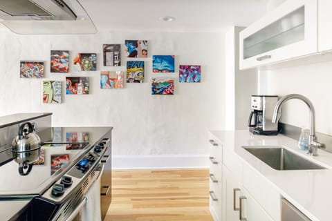 A bright and cheerful kitchen space to inspire your inner chef.