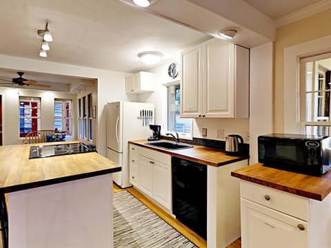 Dishwasher, microwave and disposal.