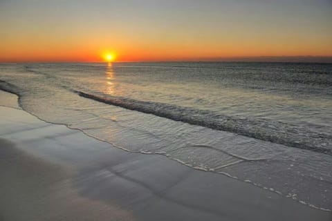 Beach nearby, sun loungers, beach towels