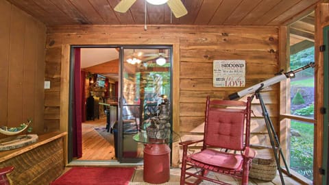 Screened porch adjacent to kitchen & living area.  Telescope for gazing at stars