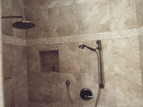 Master bathroom Rain Shower Head, Double Headed Shower, Small Shampoo and soap!!