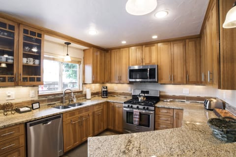 Fully equipped kitchen