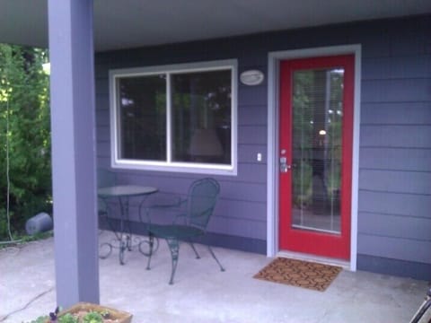Entrance and patio. Keypad entrance lock.