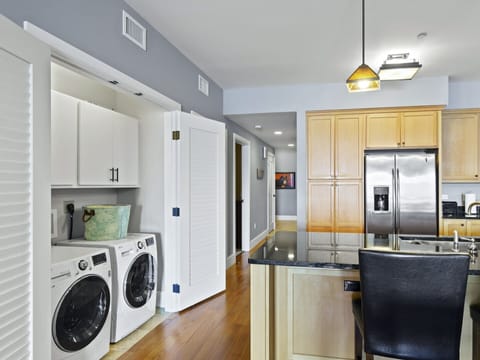 Condo 7205 - Personal Washer & Dryer