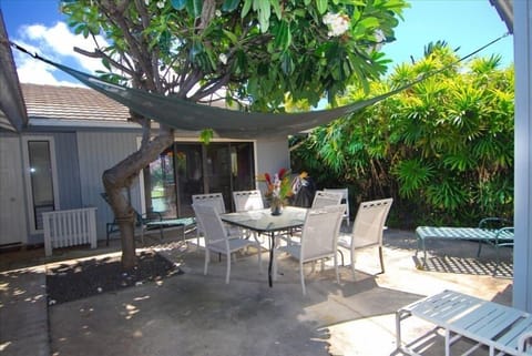 Private Inner courtyard - great for outdoor BBQs