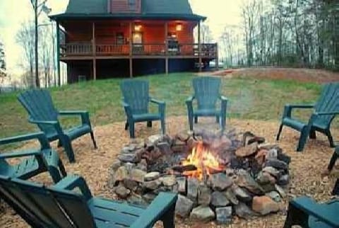 Back yard with Fire Pit