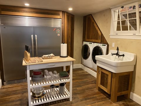 ⭐️ Sub-zero and Kitchenette.
"Very nicely equipped" Patrick from Minneapolis.