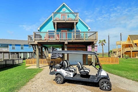 Ask our about low rates to rent the Star Wars “Stormtrooper” golf cart.