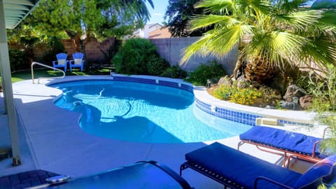 Enjoy your own private oasis in sunny Las Vegas
